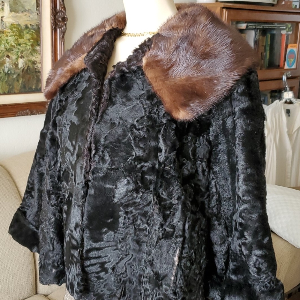 Vintage Black with mink fur coat,  the black fur is called Persian lamb or broad - Picture 8 of 10